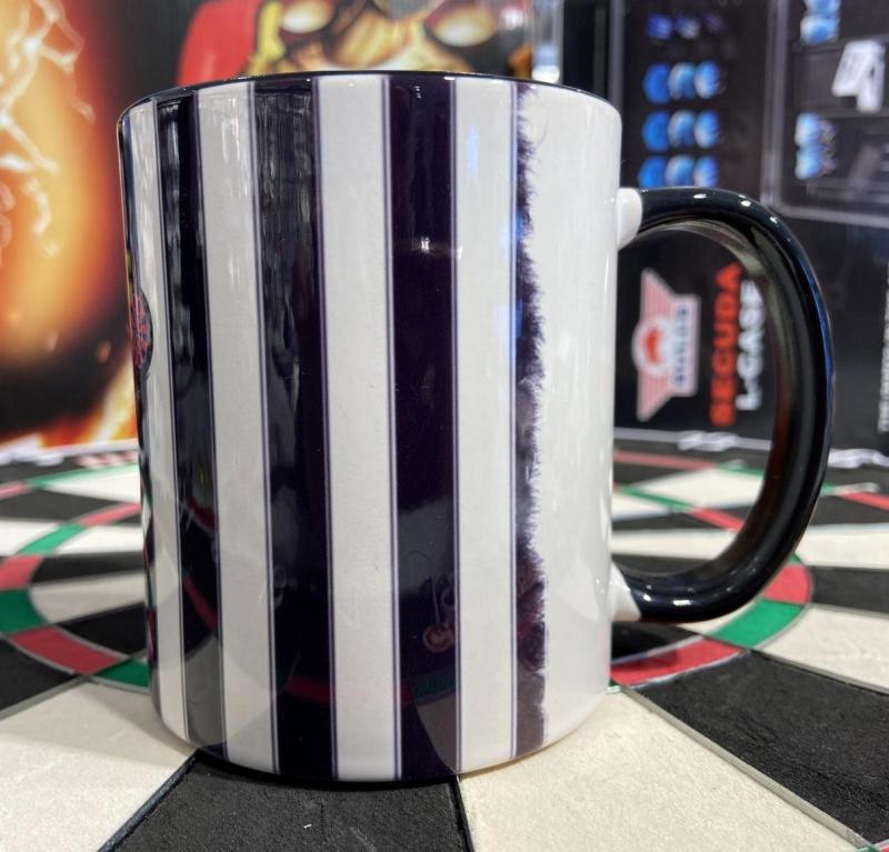 Alien Tussi auf edle Keramik Tasse Alien Tussi auf edle Keramik Tasse