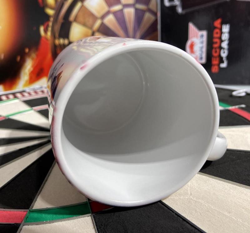 Alien Single Tussi auf edle Keramik Tasse